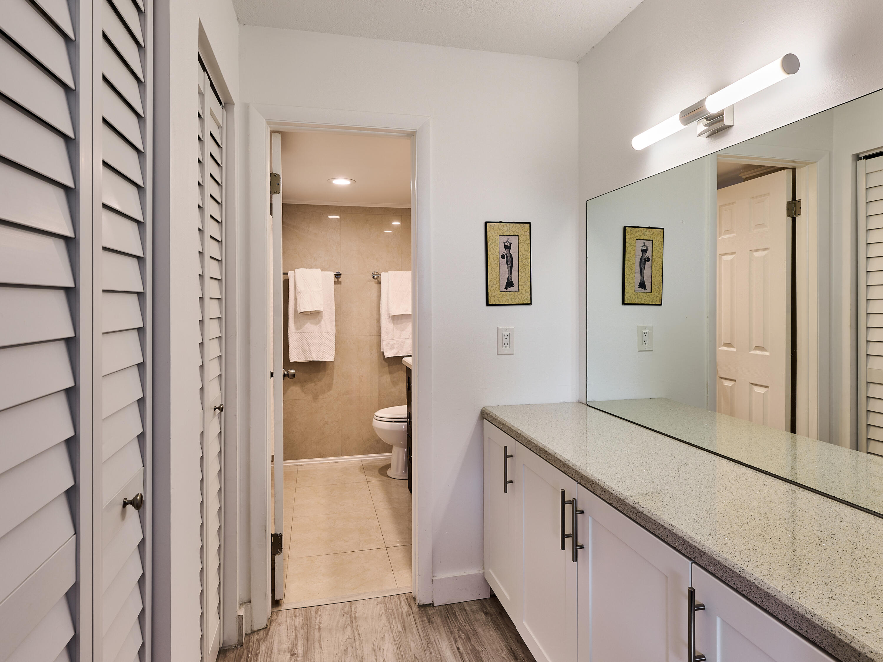 299 Northwest 52nd Terrace, Unit 317 Boca Raton, FL 33487 - Photo 22 of 36 Master Bathroom