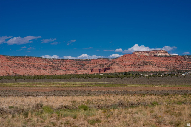 5615 East Eight Mile Gap Road Kanab, UT 84741 - Photo 78 of 81 View of mountain background with rural landscape