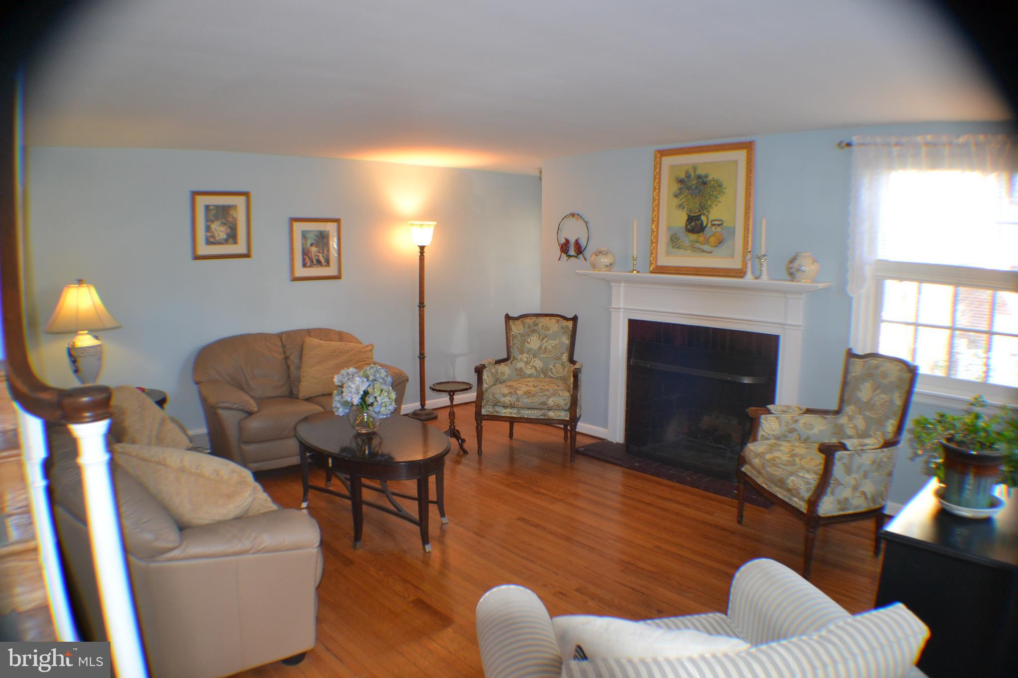 717 Avondale Road Glenside, PA 19038 - Photo 6 of 19 Living Room