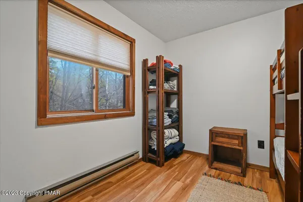 $1,750 | 250 Brentwood Drive, Bushkill, PA 18324