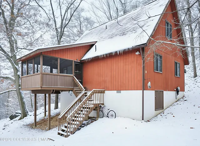 $1,750 | 250 Brentwood Drive, Bushkill, PA 18324