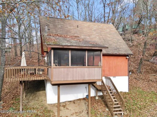 $1,750 | 250 Brentwood Drive, Bushkill, PA 18324