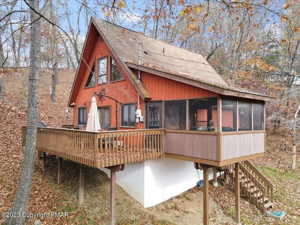 $1,750 | 250 Brentwood Drive, Bushkill, PA 18324