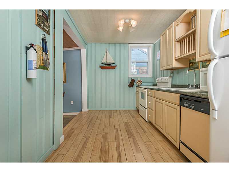 1497 Ocean Road Narragansett, RI 02882 - Photo 4 of 16 Kitchen.