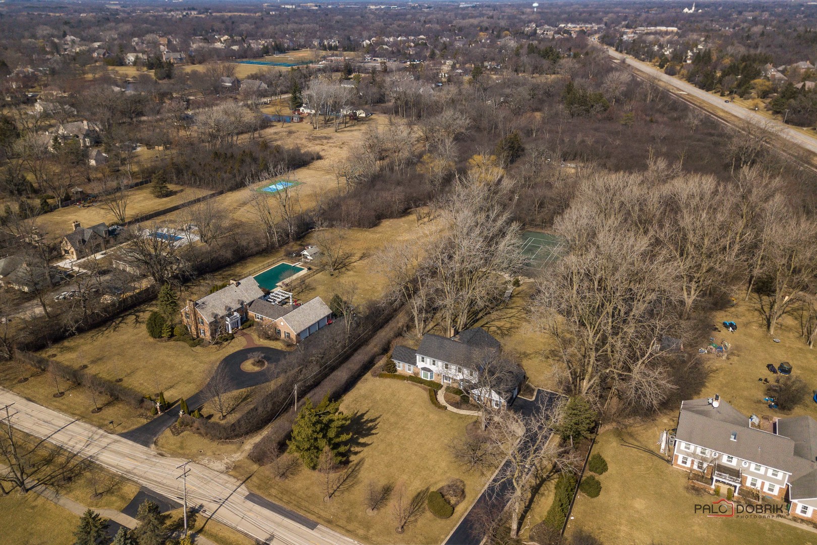 950 Old Mill Road Lake Forest, IL 60045 - Photo 41 of 59 an aerial view of residential houses with outdoor space