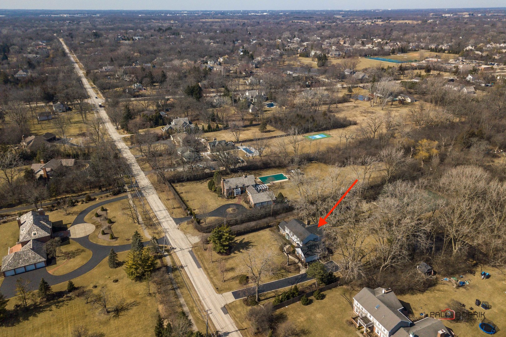 950 Old Mill Road Lake Forest, IL 60045 - Photo 44 of 59 an aerial view of multiple house