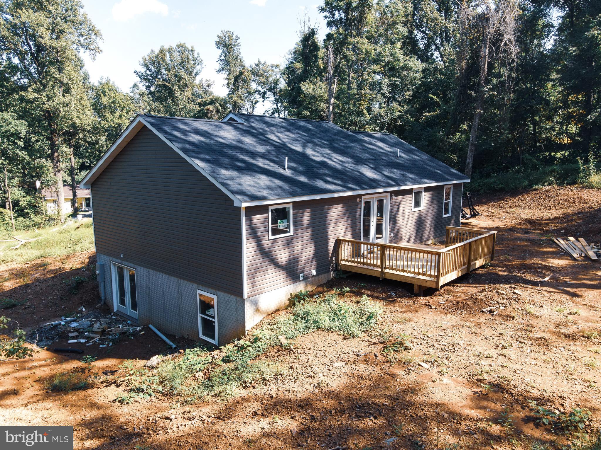 137 Mountain Heights Road Front Royal, VA 22630 - Photo 3 of 18 Gallery Image 3