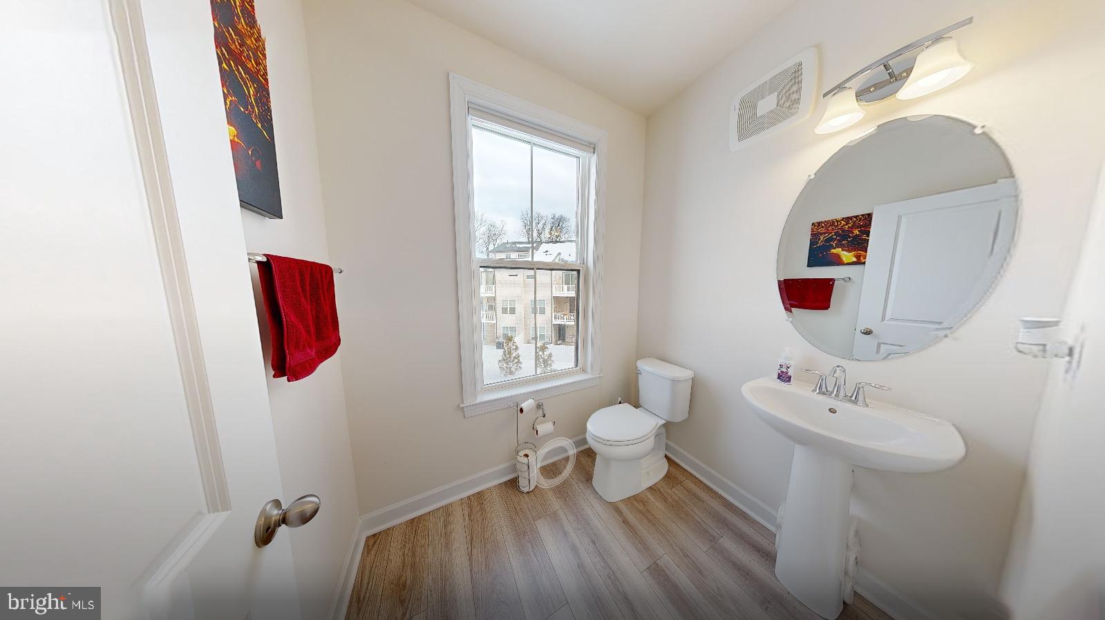 12342 Azure Lane, Unit 24 Fairfax, VA 22033 - Photo 20 of 38 Half Bathroom in Main level