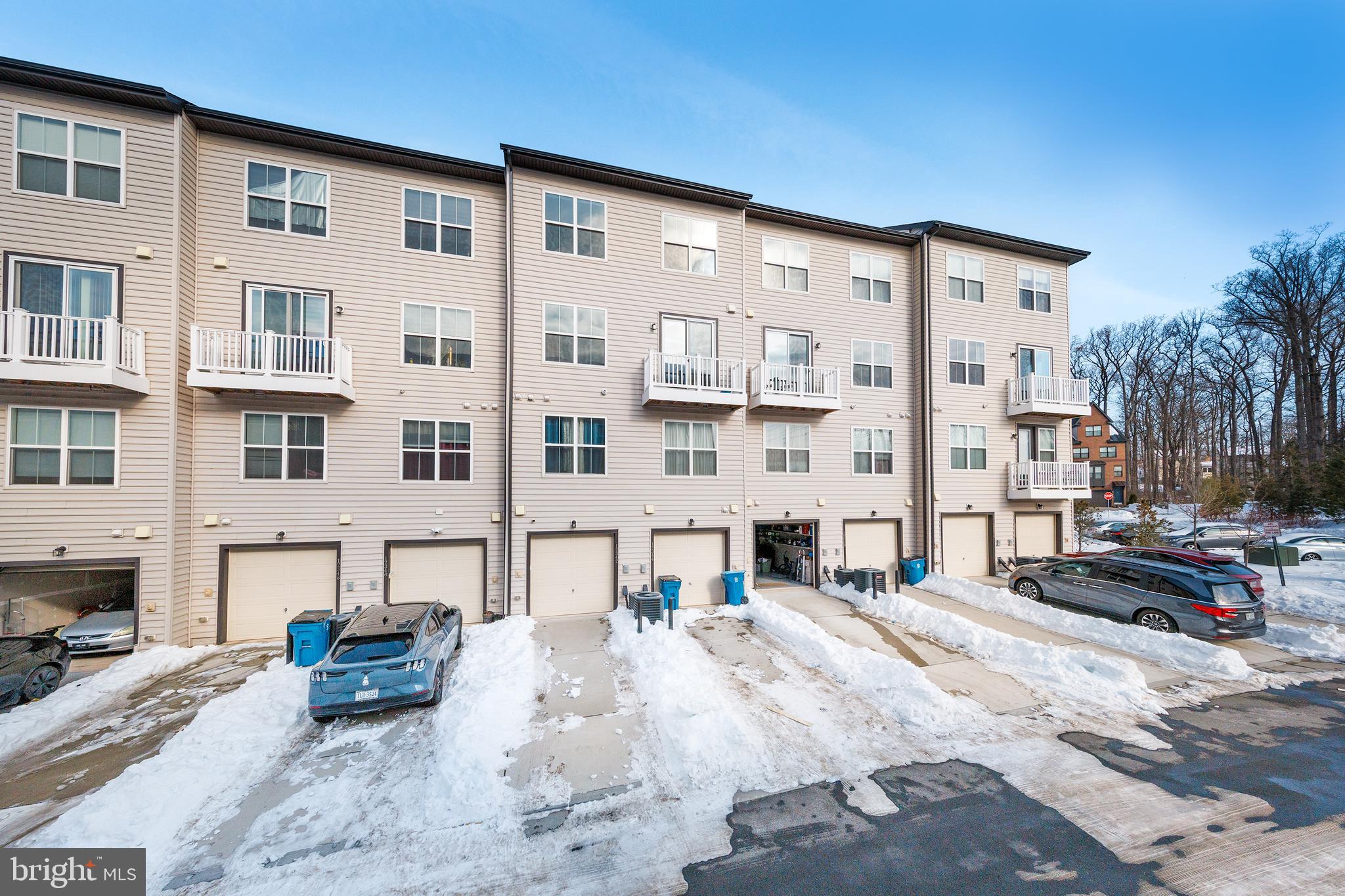 12342 Azure Lane, Unit 24 Fairfax, VA 22033 - Photo 28 of 38