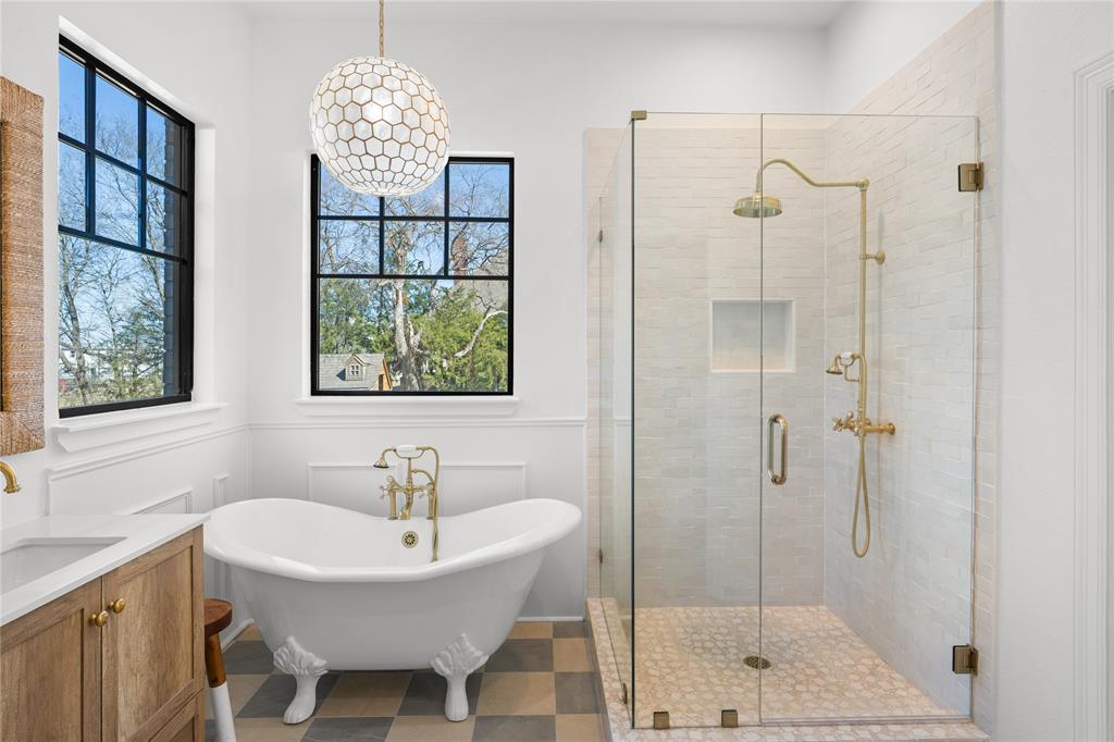 990 Cornelius Road Rockwall, TX 75087 - Photo 21 of 37 a bathroom with a sink and a mirror