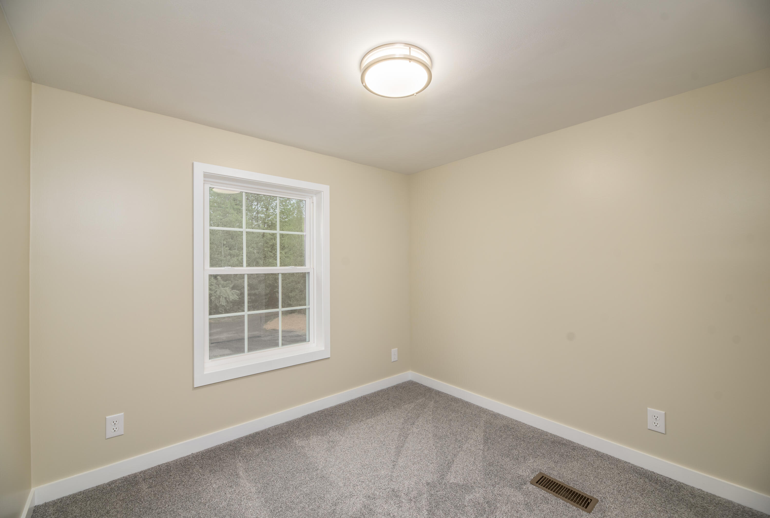 51 Richmond Road Litchfield, ME 04350 - Photo 17 of 27 Interior13