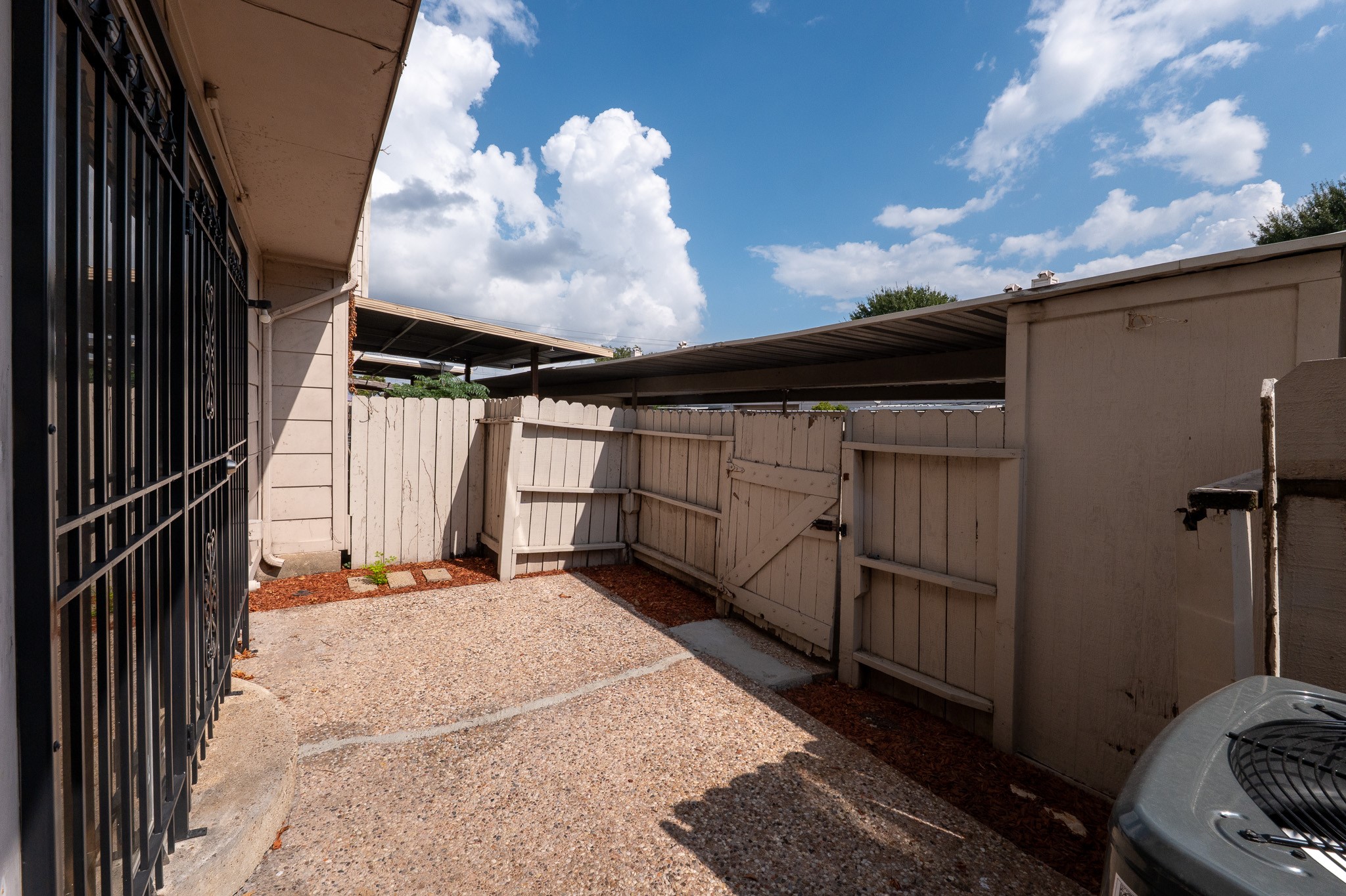 8486 Ariel Street Houston, TX 77074 - Photo 20 of 45