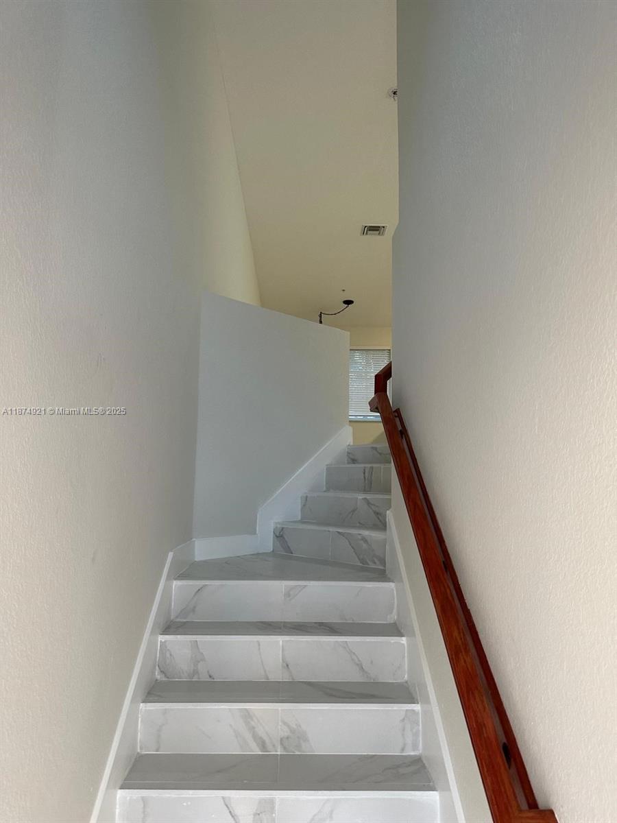 12421 Southwest 50th Court, Unit 337 Miramar, FL 33027 - Photo 3 of 46 a view of entryway