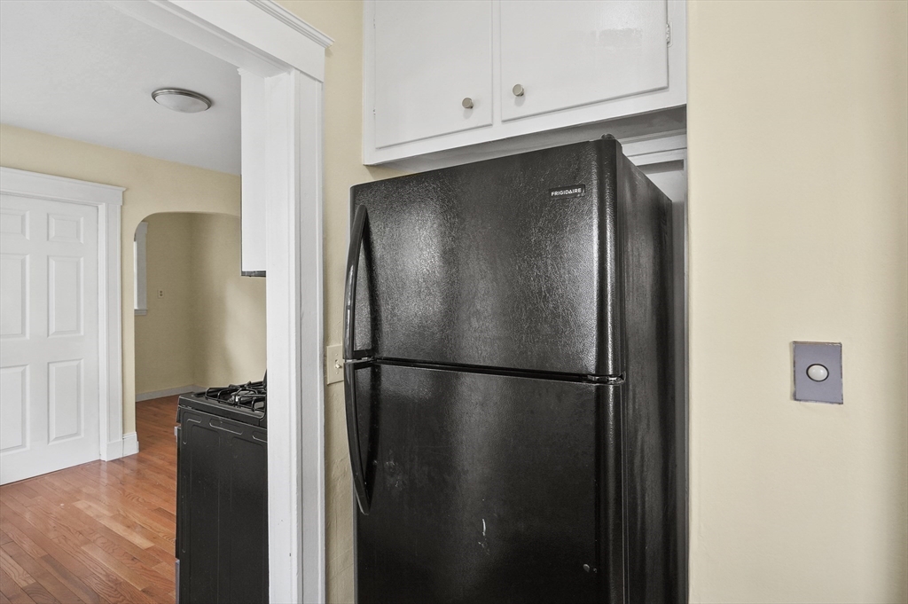 90 Chester Road Belmont, MA 02478 - Photo 11 of 39