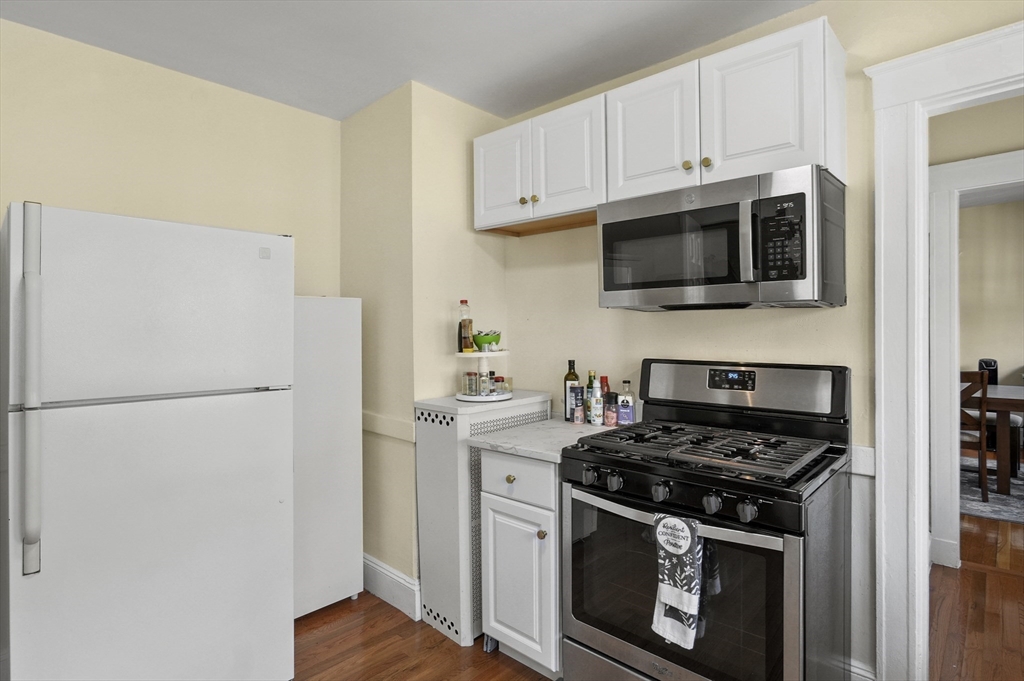 90 Chester Road Belmont, MA 02478 - Photo 7 of 39