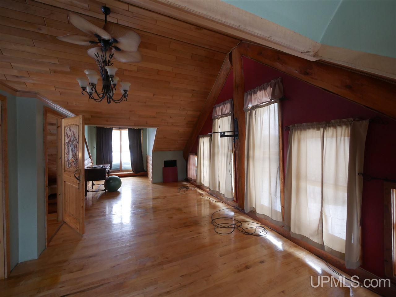 53696 Pontiac Road Hancock, MI 49930 - Photo 18 of 31