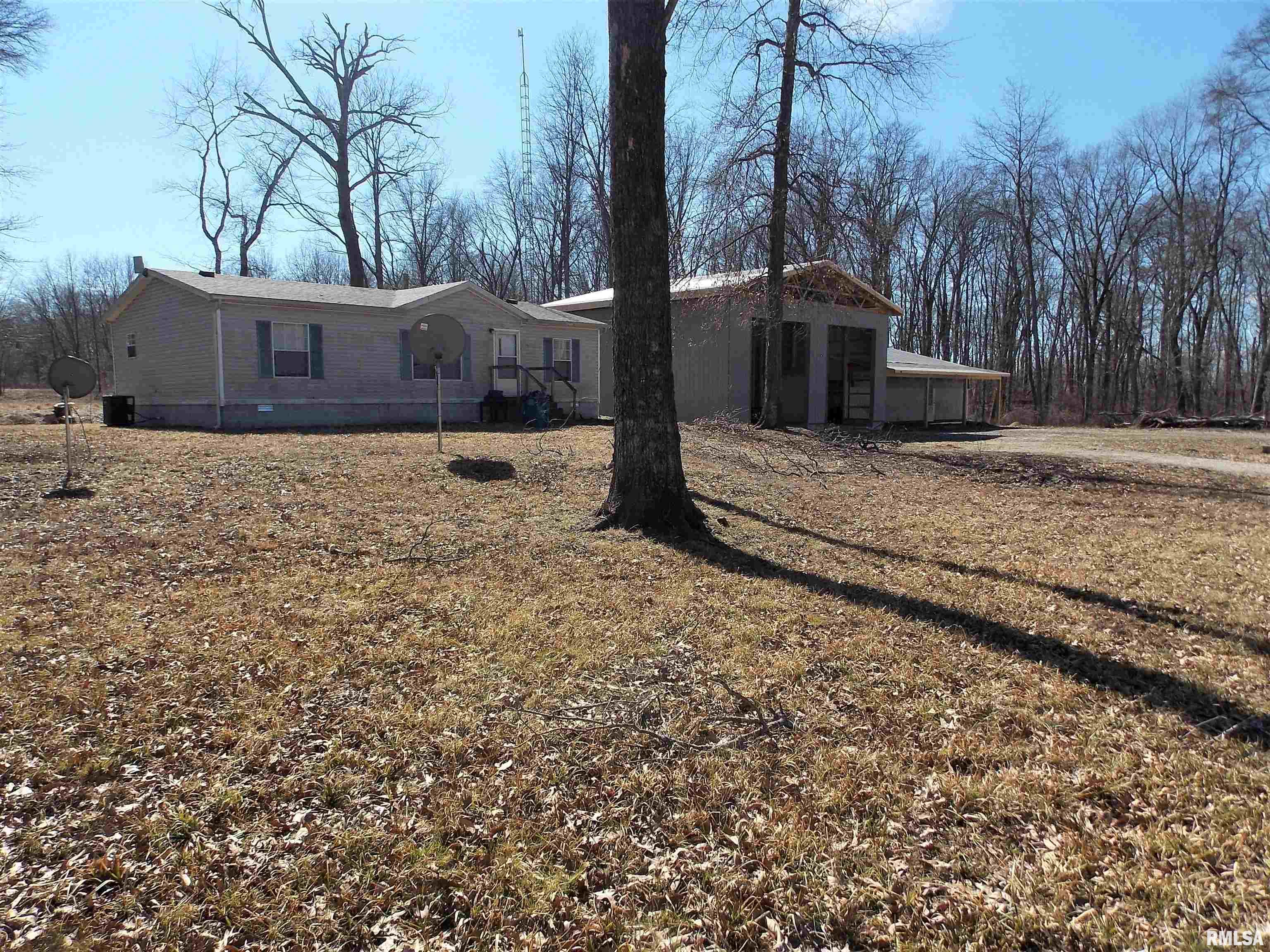 3234 Townhouse Road Salem, IL 62881 - Photo 1 of 23 Gallery Image 1