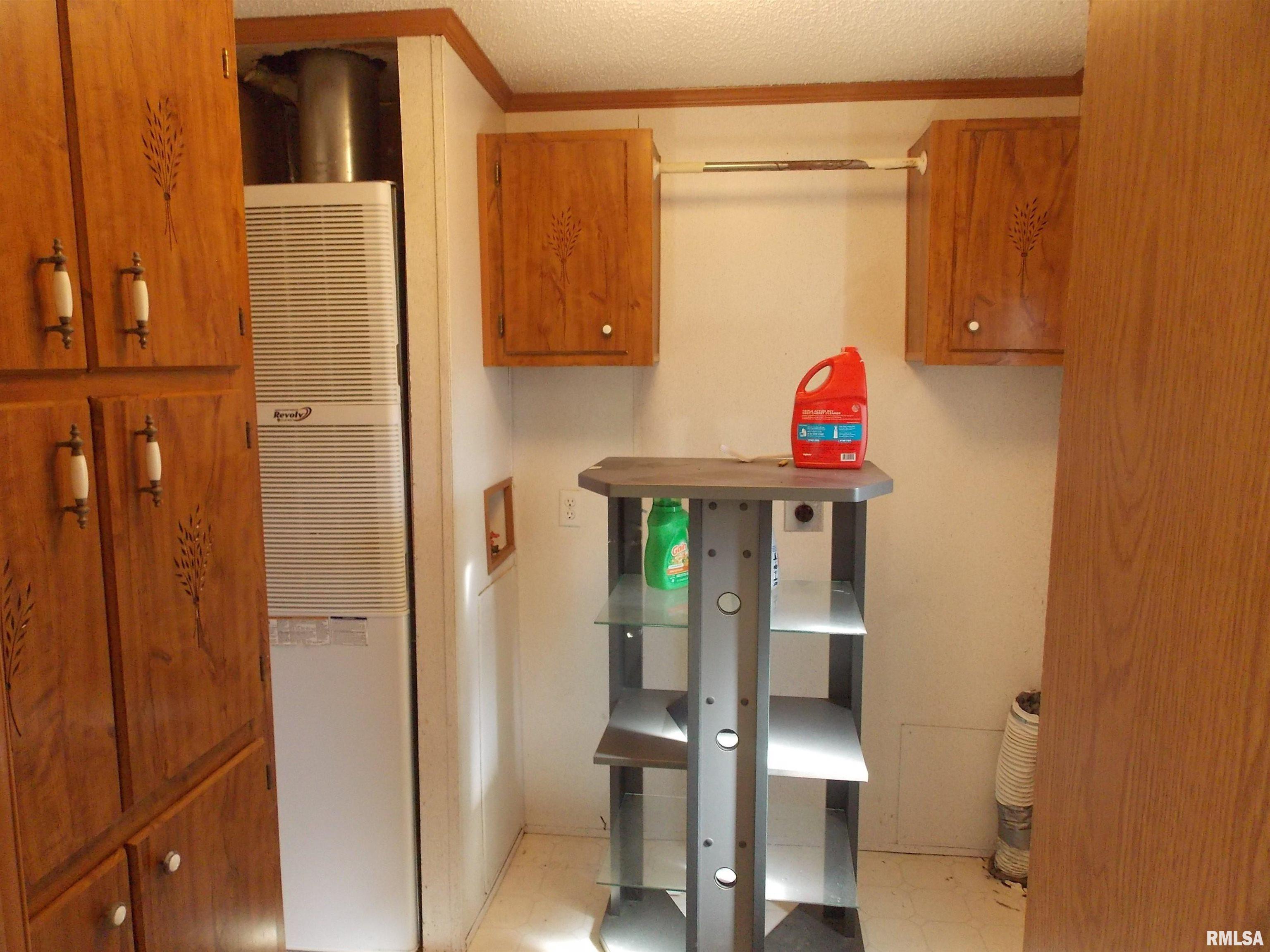 3234 Townhouse Road Salem, IL 62881 - Photo 11 of 23 Gallery Image 11
