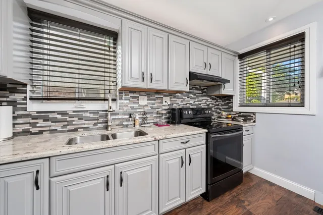 $474,900 | 3508 Gunderson Avenue, Berwyn, IL 60402