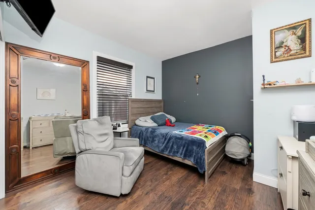 $474,900 | 3508 Gunderson Avenue, Berwyn, IL 60402