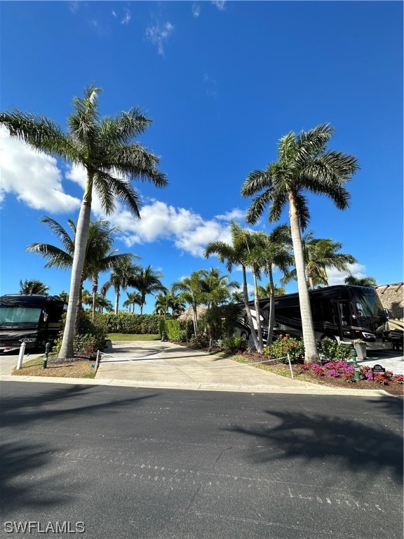 13581 Snapper Lane Naples, FL 34114 - Photo 7 of 34