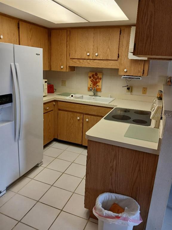 6050 Chesham Drive, Unit 3 New Port Richey, FL 34653 - Photo 7 of 28