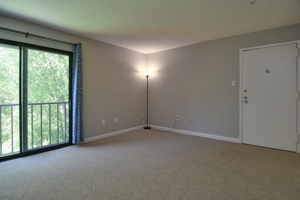 8 Village Way, Unit 10 Natick, MA 01760 - Photo 3 of 24
