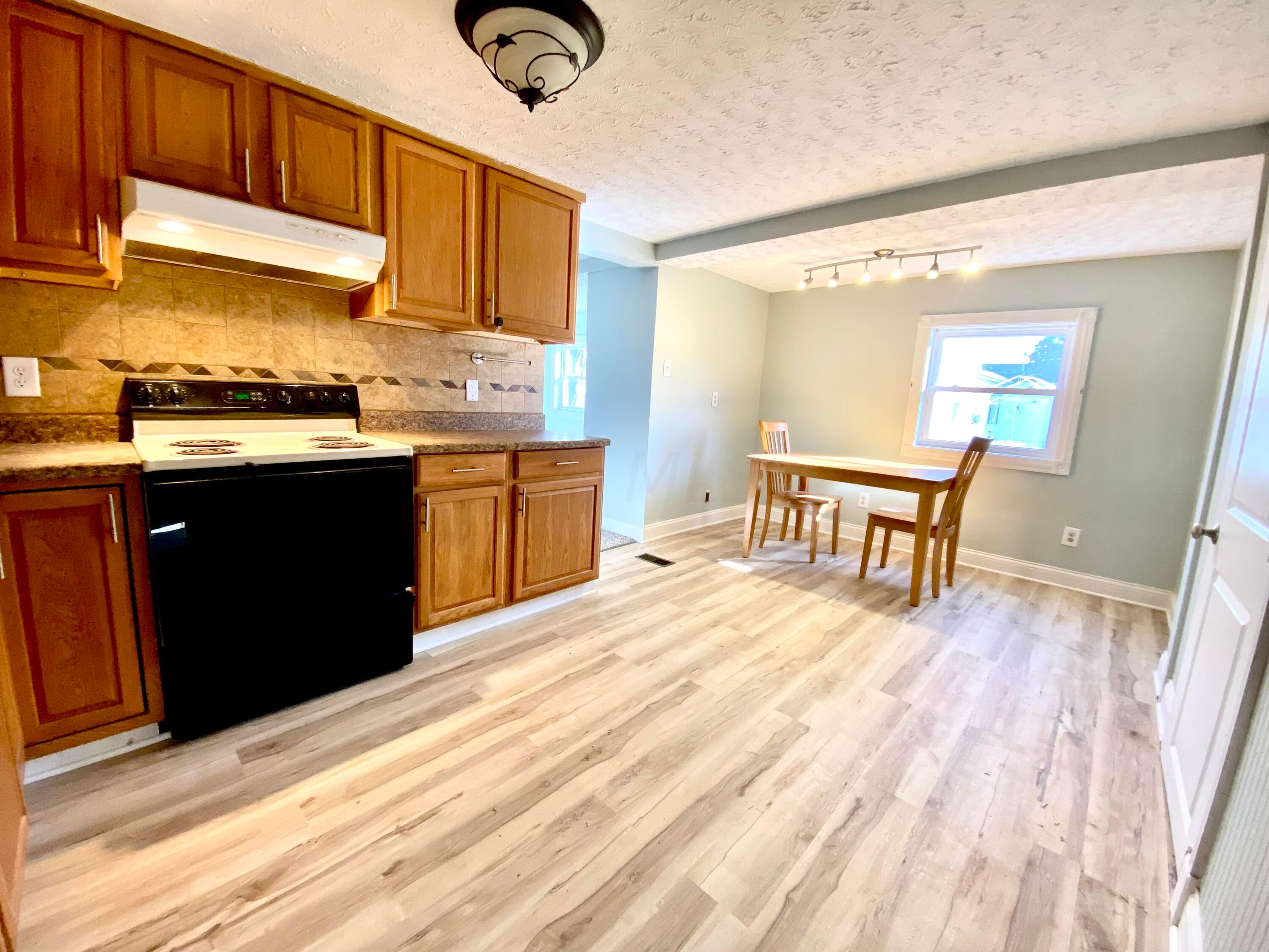 1830 Cedar Hill Road Lancaster, OH 43130 - Photo 4 of 11 IMG-1640