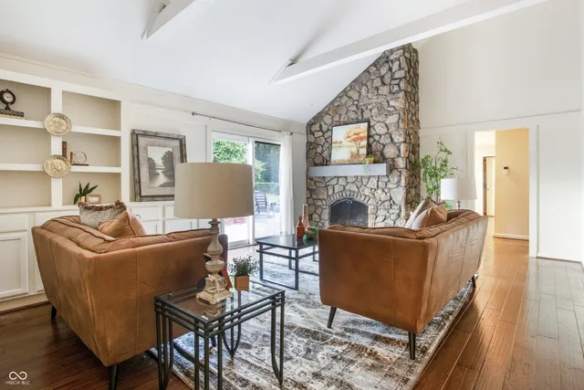 $365,000 | 7532 Camelback Drive, Indianapolis, IN 46250