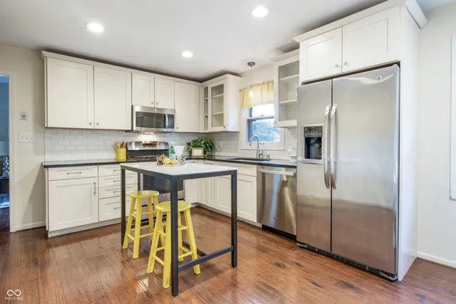 $365,000 | 7532 Camelback Drive, Indianapolis, IN 46250