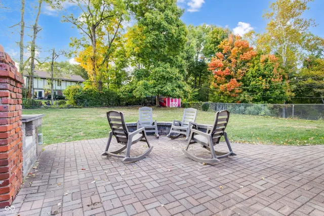 $365,000 | 7532 Camelback Drive, Indianapolis, IN 46250