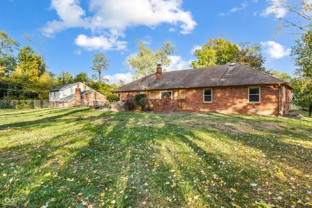 $365,000 | 7532 Camelback Drive, Indianapolis, IN 46250
