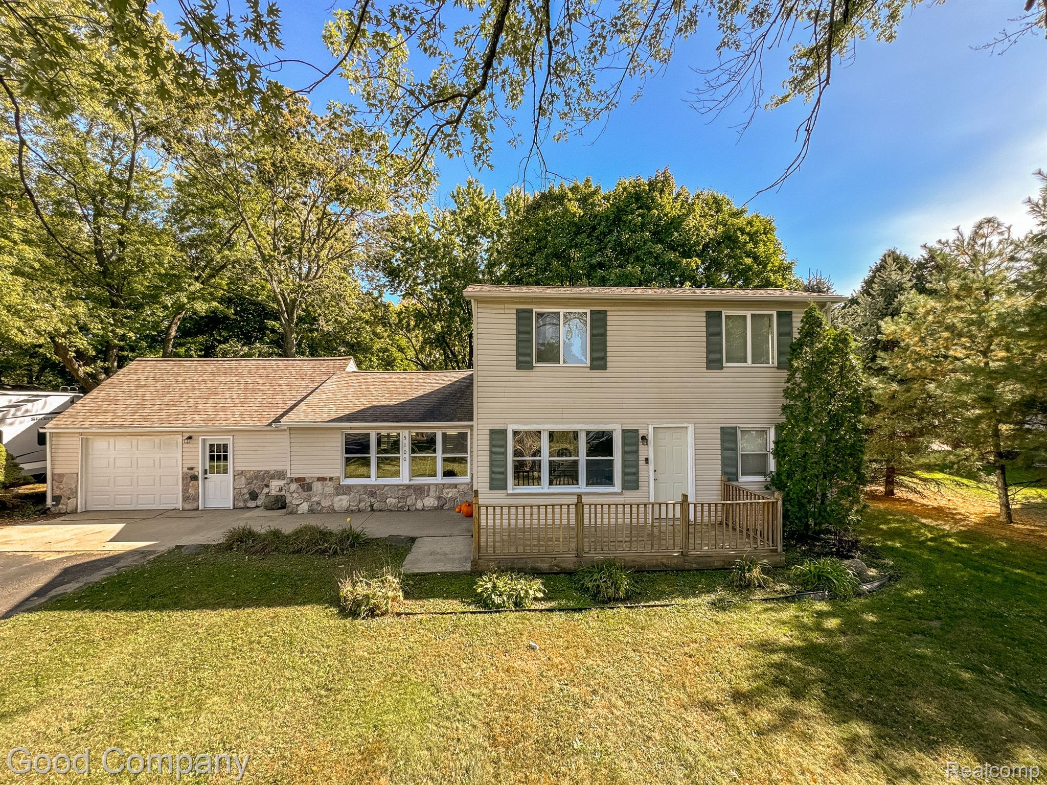 5100 Drayton Road Clarkston, MI 48346 - Photo 1 of 34 Gallery Image 1
