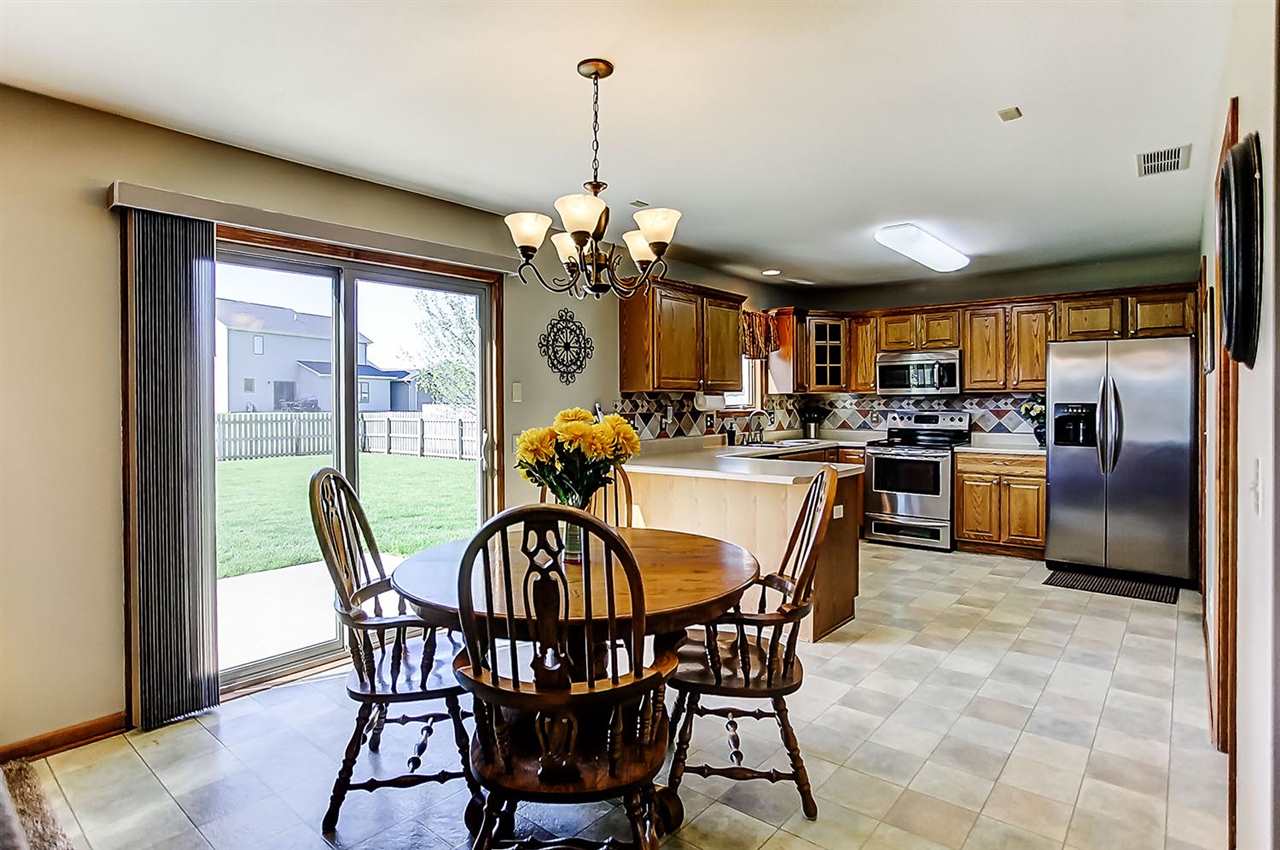 1403 Rambler Road Huntertown, IN 46748 - Photo 8 of 30 Gallery Image 8