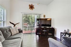 1012 Knightsbridge Road Kennesaw, GA 30144 - Photo 4 of 23