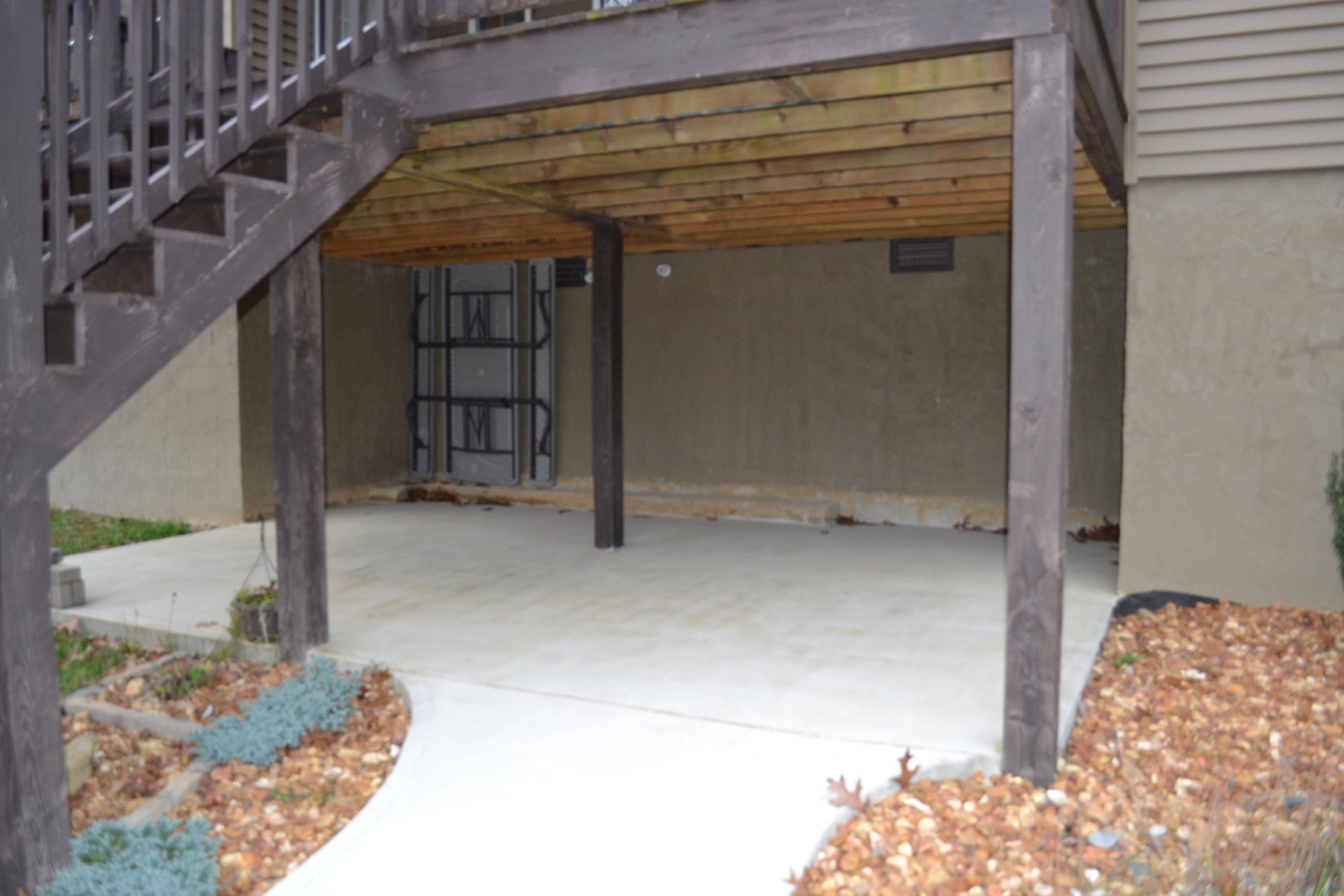 927 Goosepond Road Monterey, TN 38574 - Photo 29 of 39 Patio