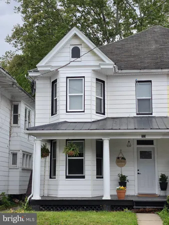 $260,000 | 723 West King Street, Martinsburg, WV 25401