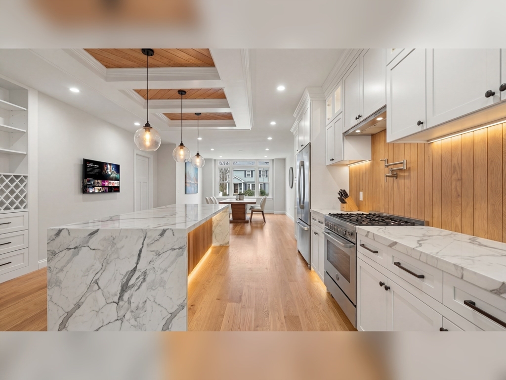 135 Hartman Road Newton, MA 02459 - Photo 4 of 16