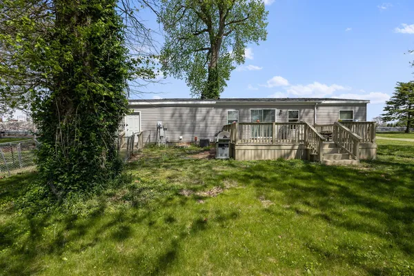 $297,900 | 6468 North Bedford Bay Court, Monon, IN 47959