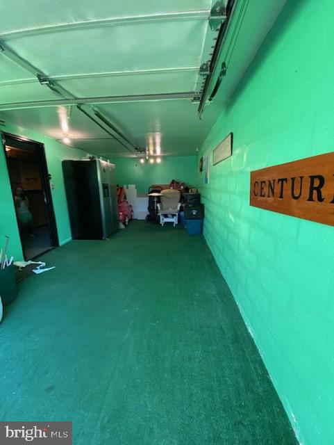 10817 Hawley Road Philadelphia, PA 19154 - Photo 22 of 23 Garage