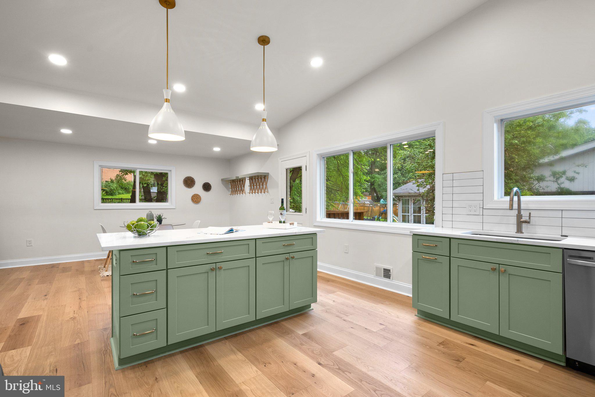 11513 Orebaugh Avenue Silver Spring, MD 20902 - Photo 14 of 42 Gallery Image 14