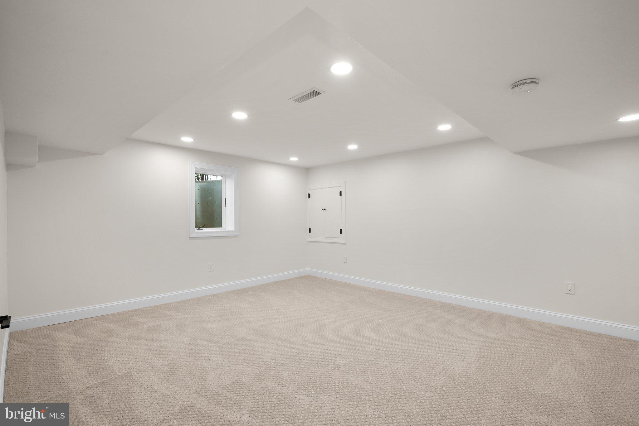 11513 Orebaugh Avenue Silver Spring, MD 20902 - Photo 33 of 42 Gallery Image 33