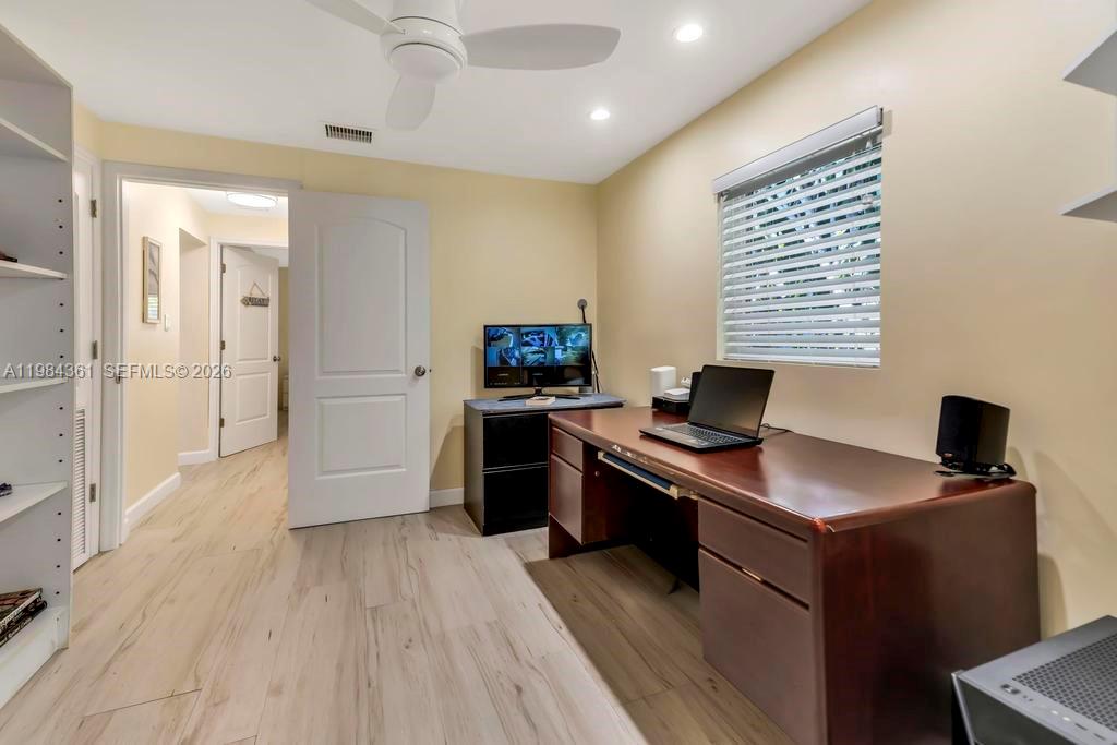 222 Southwest 7th Street Dania Beach, FL 33004 - Photo 26 of 59