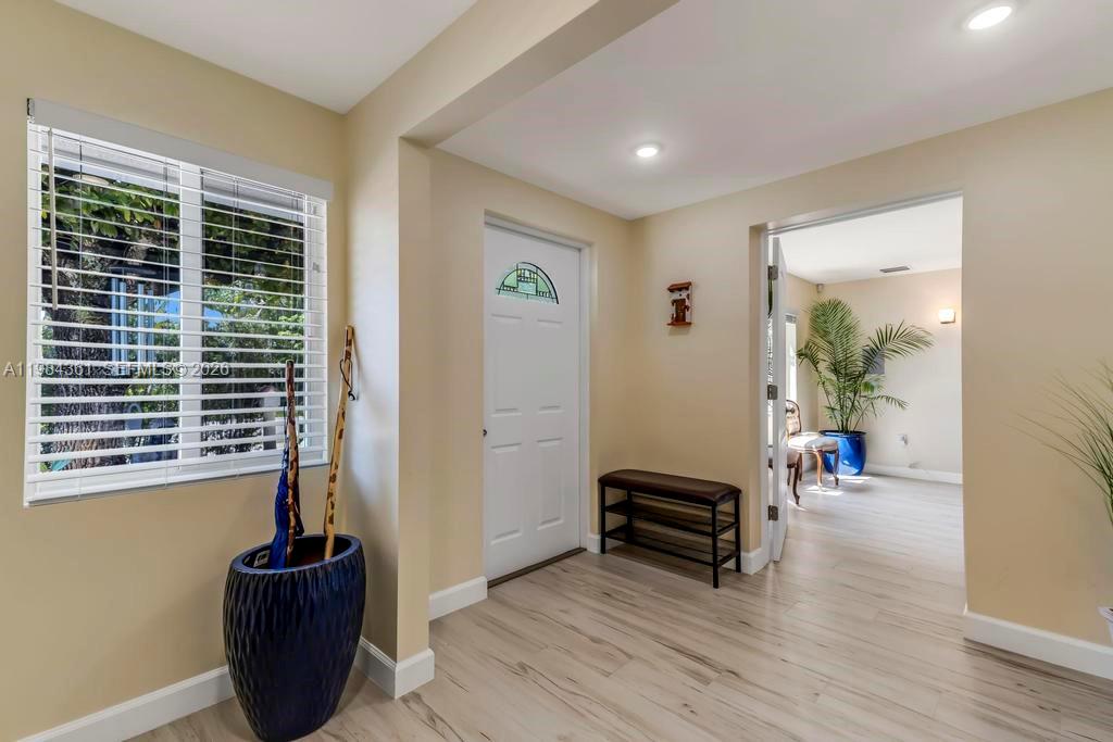 222 Southwest 7th Street Dania Beach, FL 33004 - Photo 28 of 59