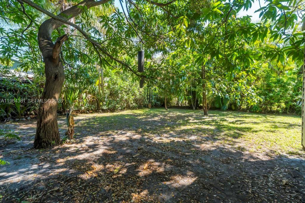 222 Southwest 7th Street Dania Beach, FL 33004 - Photo 38 of 59