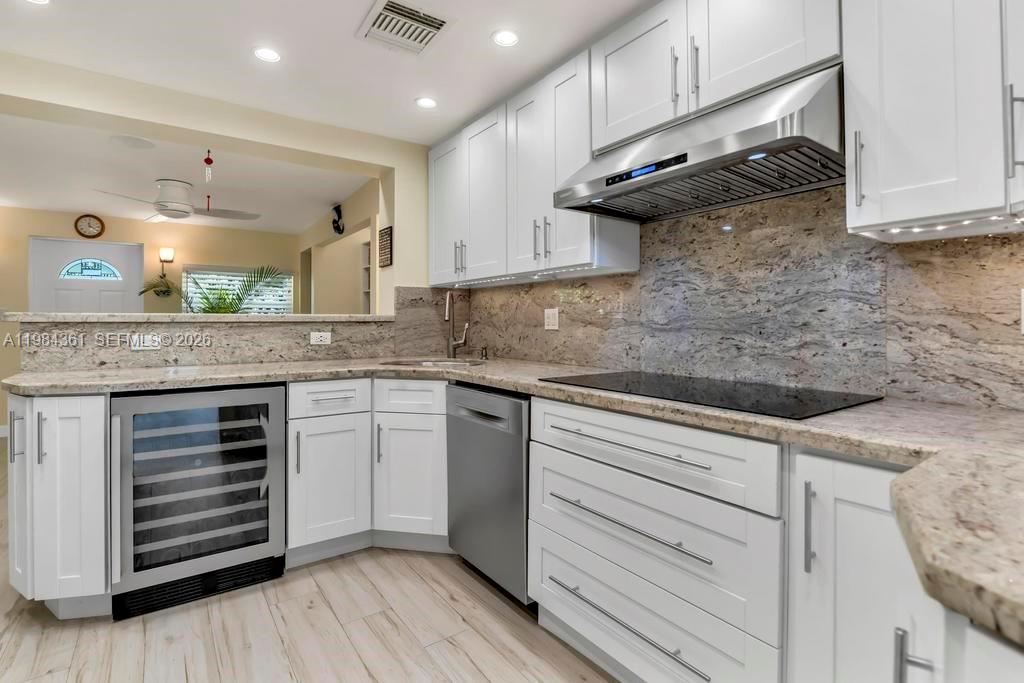 222 Southwest 7th Street Dania Beach, FL 33004 - Photo 5 of 59