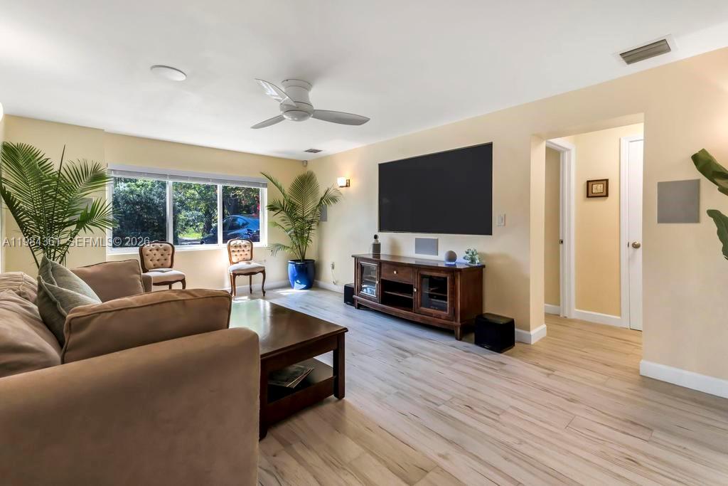 222 Southwest 7th Street Dania Beach, FL 33004 - Photo 9 of 59