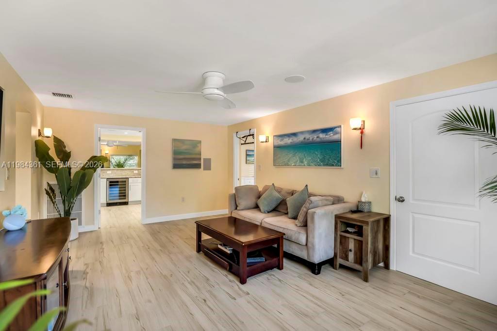 222 Southwest 7th Street Dania Beach, FL 33004 - Photo 10 of 59