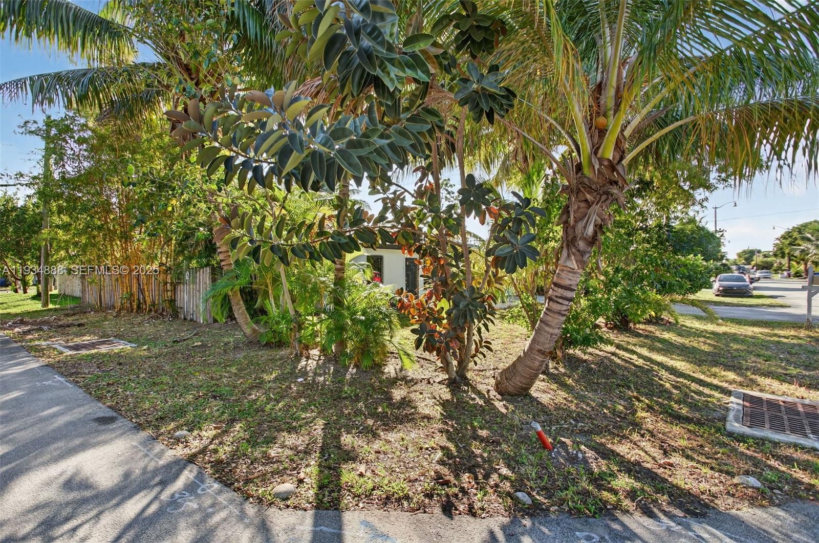 1488 Northeast 29th Street Pompano Beach, FL 33064 - Photo 4 of 30