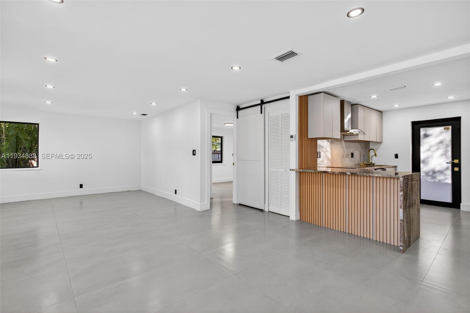 1488 Northeast 29th Street Pompano Beach, FL 33064 - Photo 5 of 30